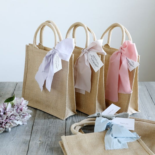 Personalized Jute Bags: A Thoughtful Touch for Wedding Thank-Yous