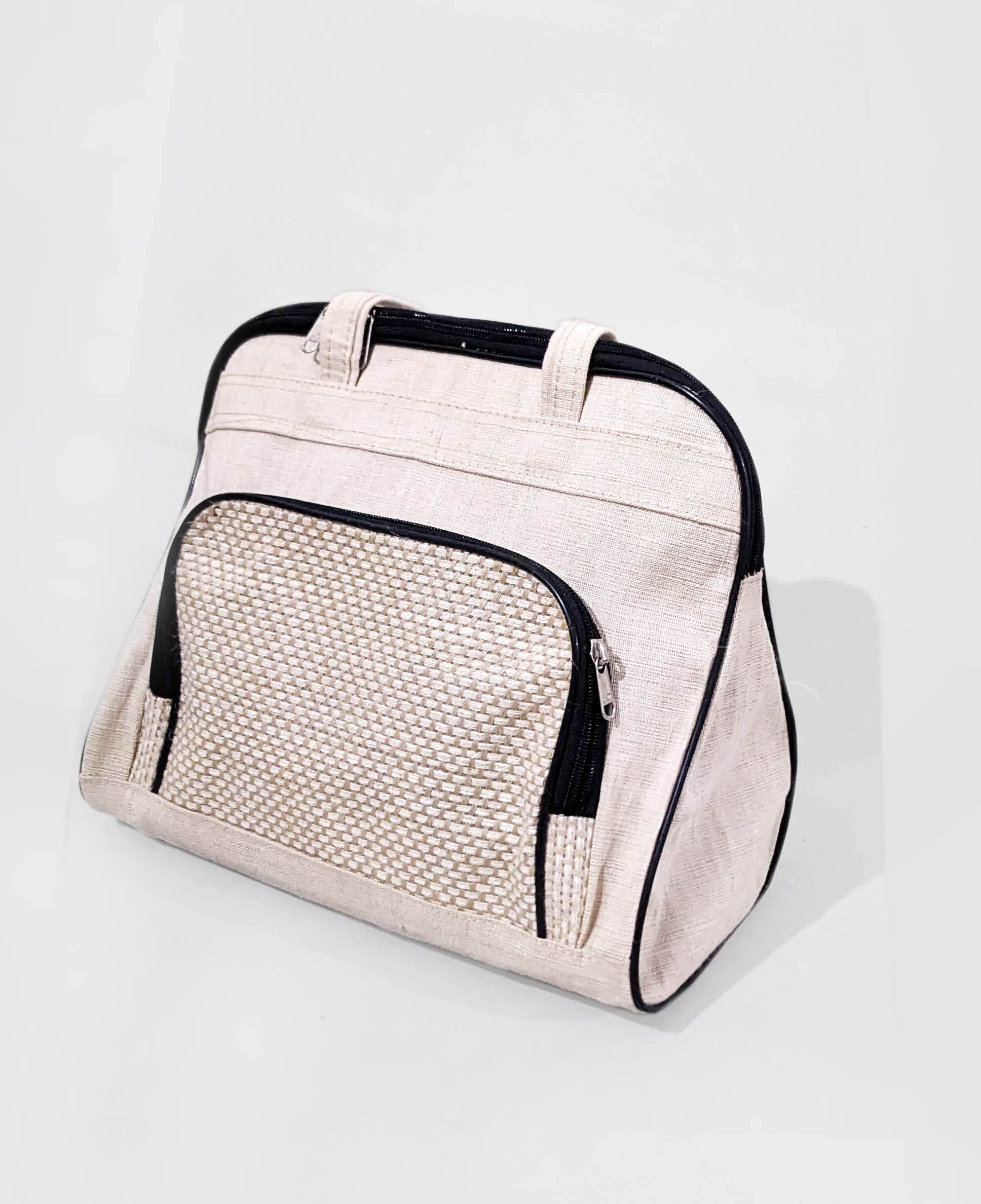 Travel Duffel Bag Grey, Feature : Waterproof, Comfortable